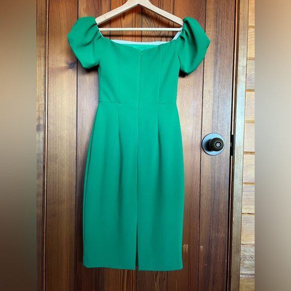 Betsy and Adam Off the Shoulder Apple Green Cocktail Dress - Picture 2 of 6